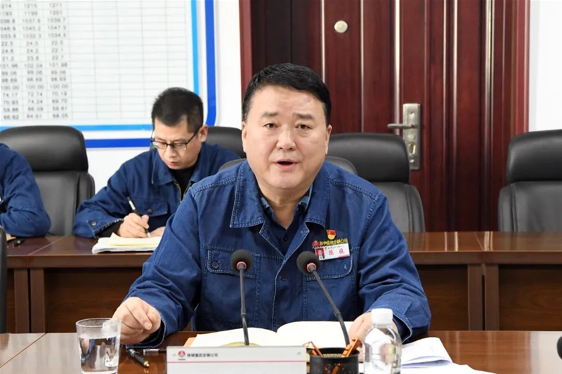 在深學(xué)實(shí)做中高質(zhì)量開展主題教育